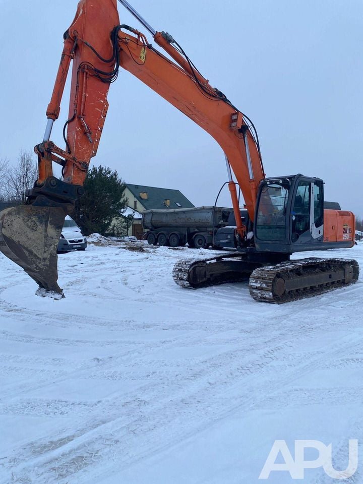 2011 Hitachi ZX250LC-3 Crawler Excavator