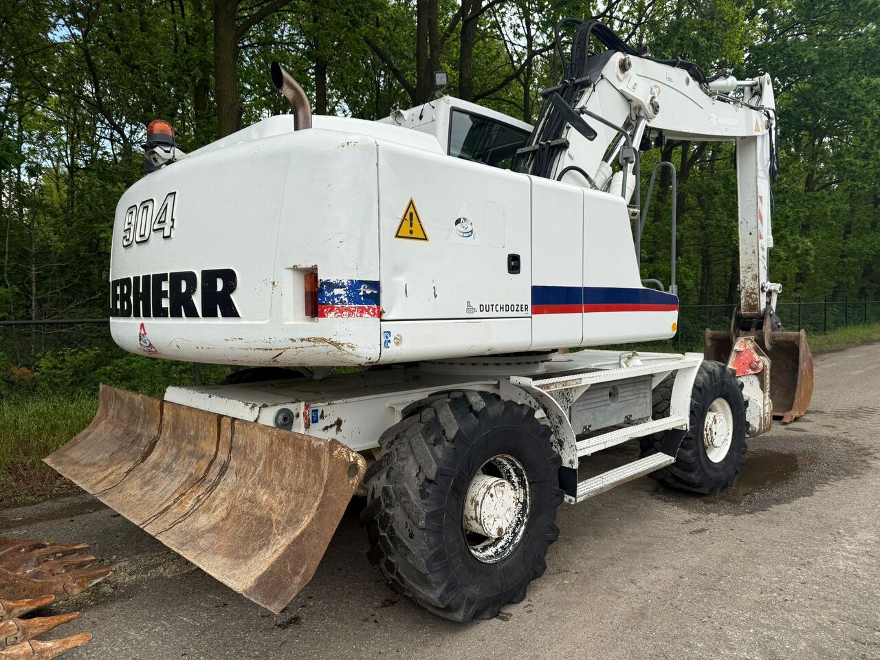 2011 Liebherr A904 C Wheel Excavator 2011 Liebherr A904 C Wheel Excavator