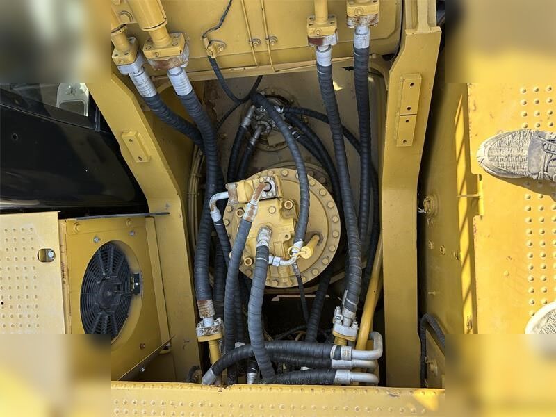 2012 Caterpillar 330D Crawler Excavator