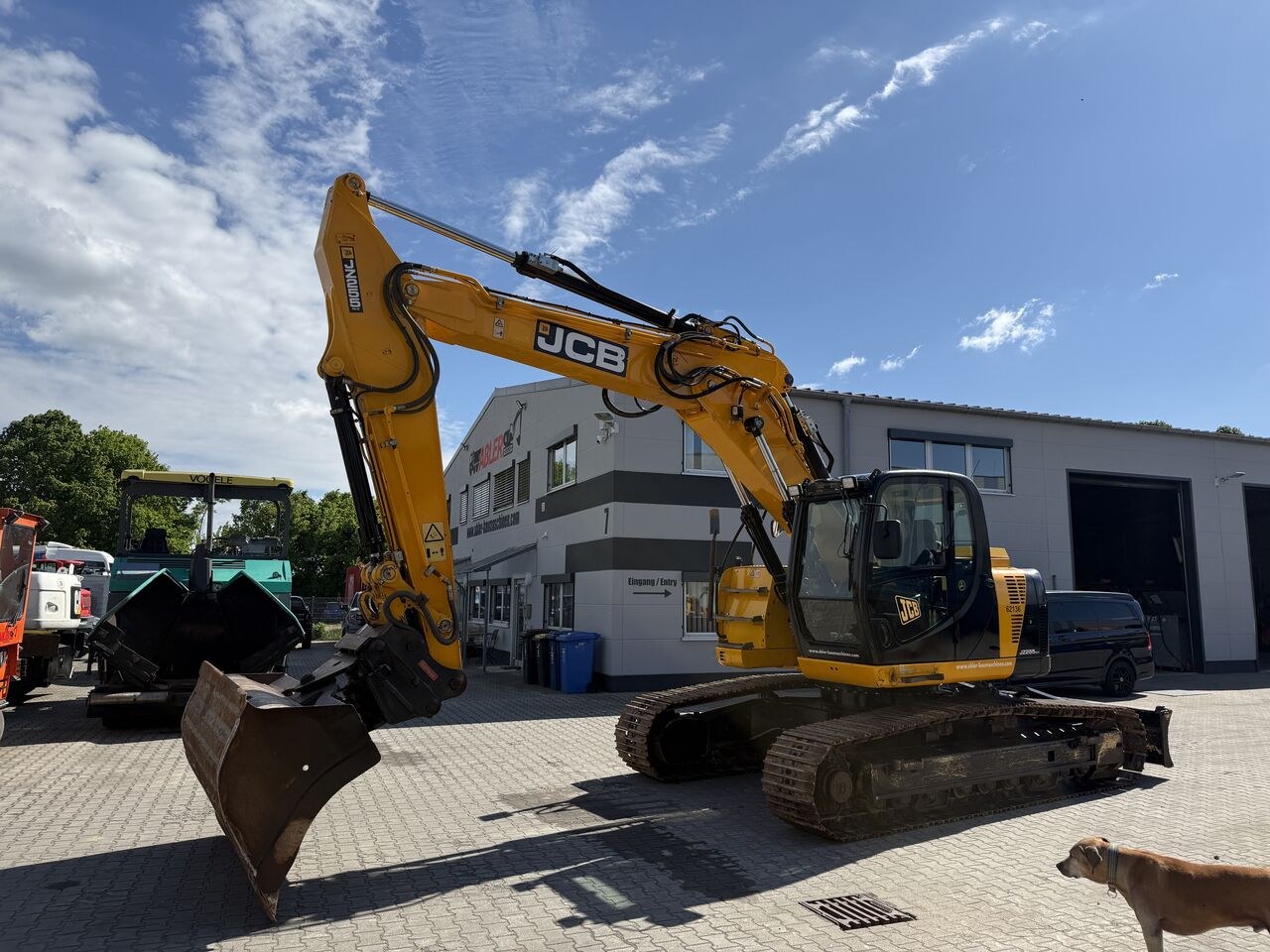 2014 JCB JZ255 NLC Crawler Excavator 2014 JCB JZ255 NLC Crawler Excavator