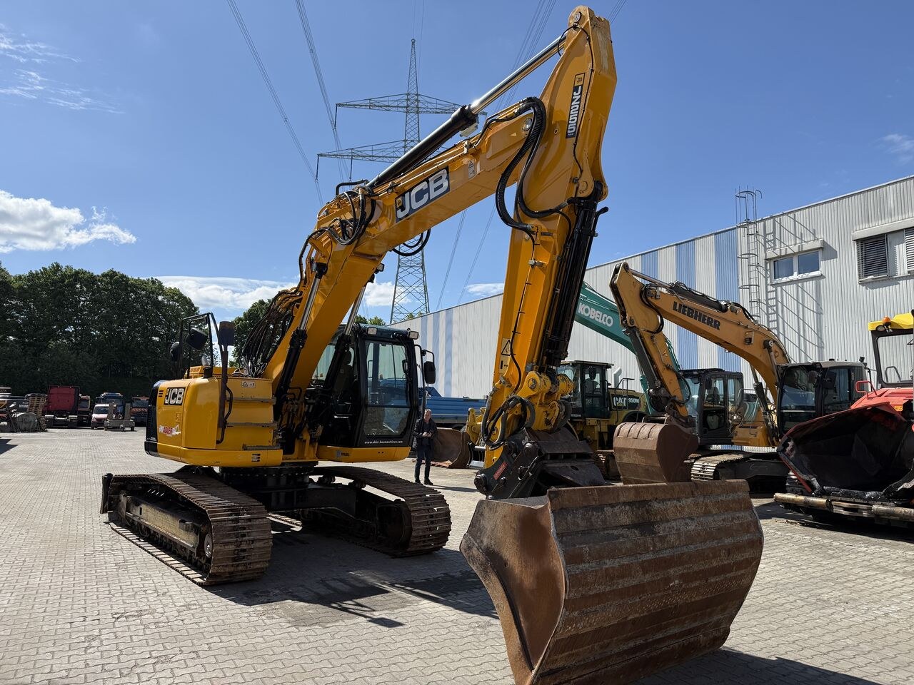 2014 JCB JZ255 NLC Crawler Excavator 2014 JCB JZ255 NLC Crawler Excavator