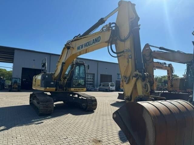 2014 New Holland E215C Crawler Excavator 2014 New Holland E215C Crawler Excavator
