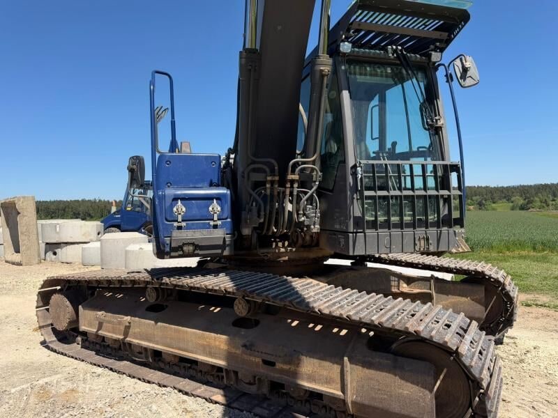 2014 Volvo EC220DL Crawler Excavator