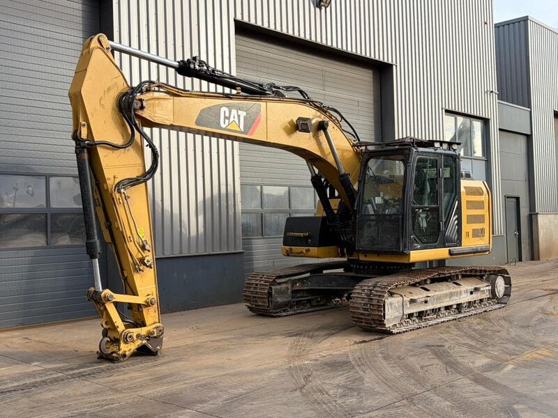 2015 Caterpillar 320EL Crawler Excavator