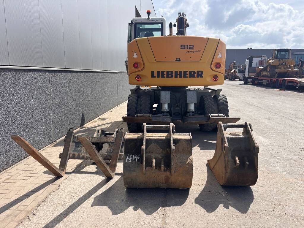 2015 Liebherr A 912 Wheel Excavator 2015 Liebherr A 912 Wheel Excavator