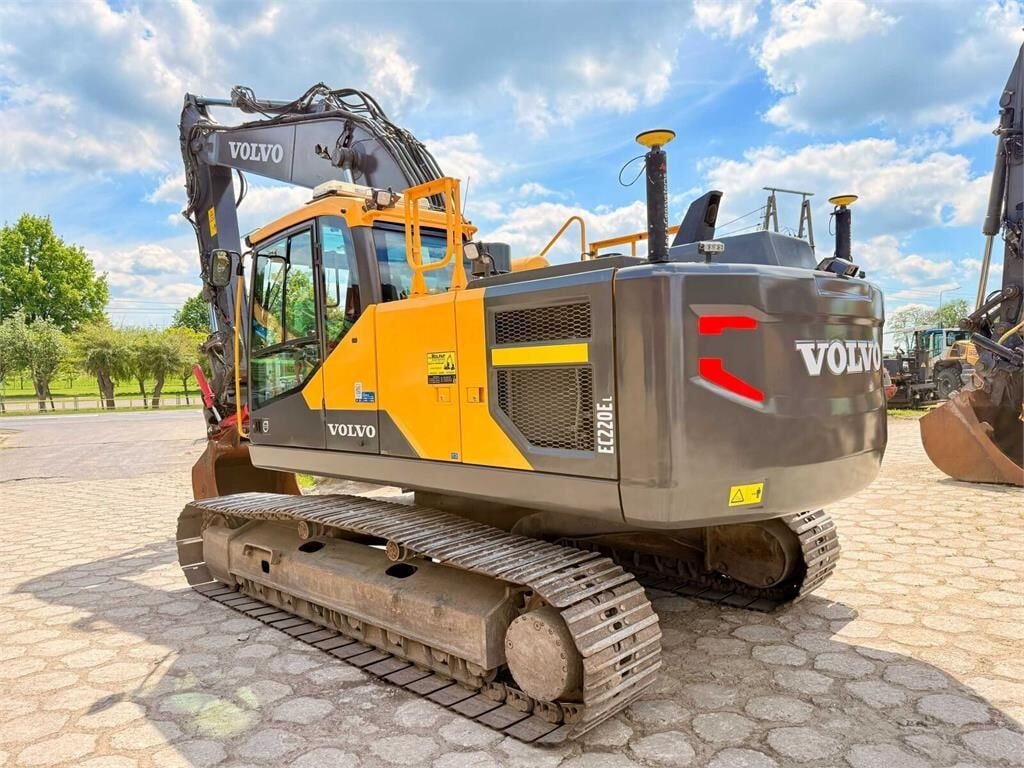 2015 Volvo EC220EL Crawler Excavator 2015 Volvo EC220EL Crawler Excavator