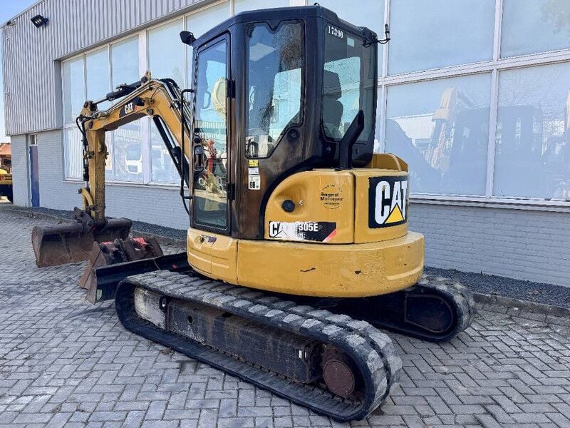 2016 Caterpillar 305E2 Mini Excavator