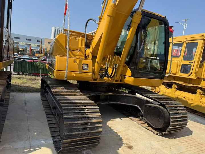 2016 Caterpillar 320CL Crawler Excavator