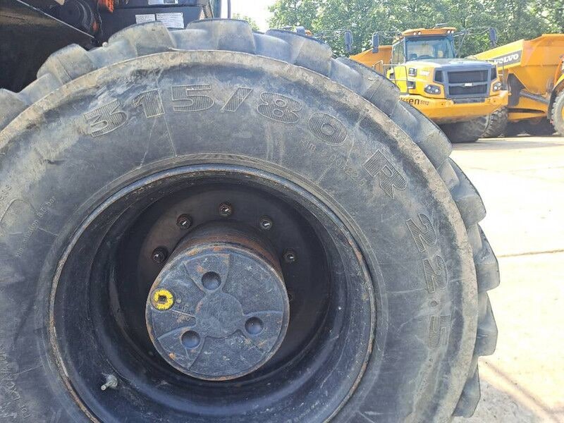 2016 Hitachi ZX170W-5B Wheel Excavator 2016 Hitachi ZX170W-5B Wheel Excavator
