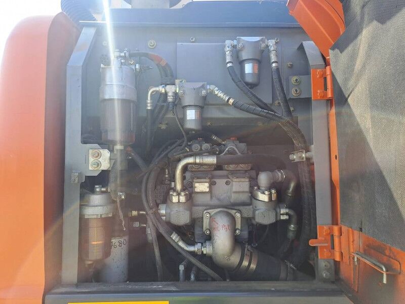 2016 Hitachi ZX170W-5B Wheel Excavator 2016 Hitachi ZX170W-5B Wheel Excavator