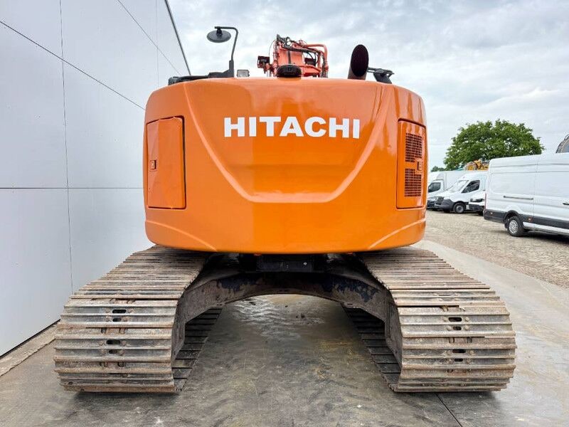 2016 Hitachi ZX225LC-5B Crawler Excavator