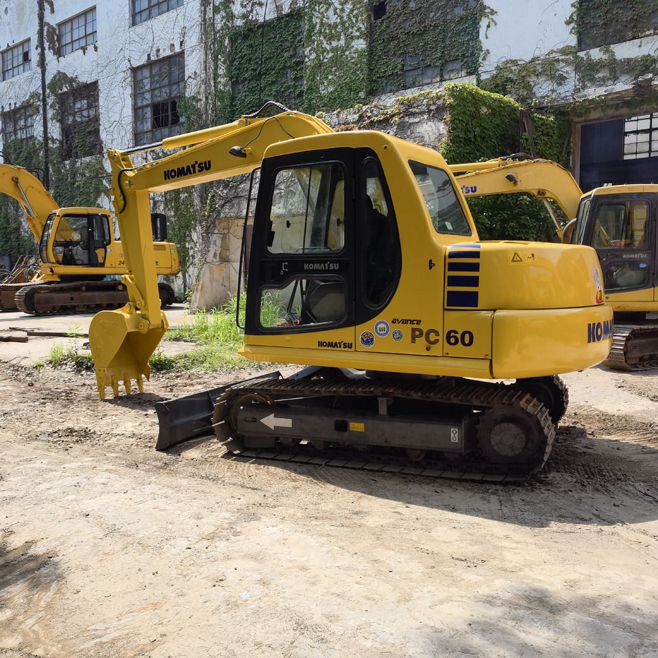 2016 Komatsu 60-7 Mini Excavator 2016 Komatsu 60-7 Mini Excavator