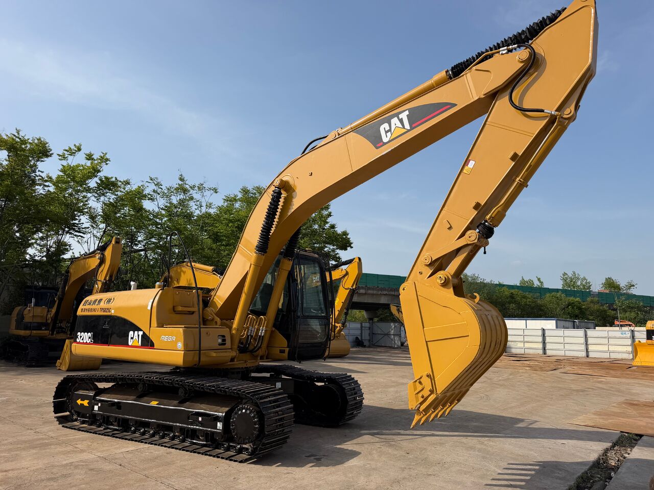 2017 Caterpillar 320CL Crawler Excavator 2017 Caterpillar 320CL Crawler Excavator