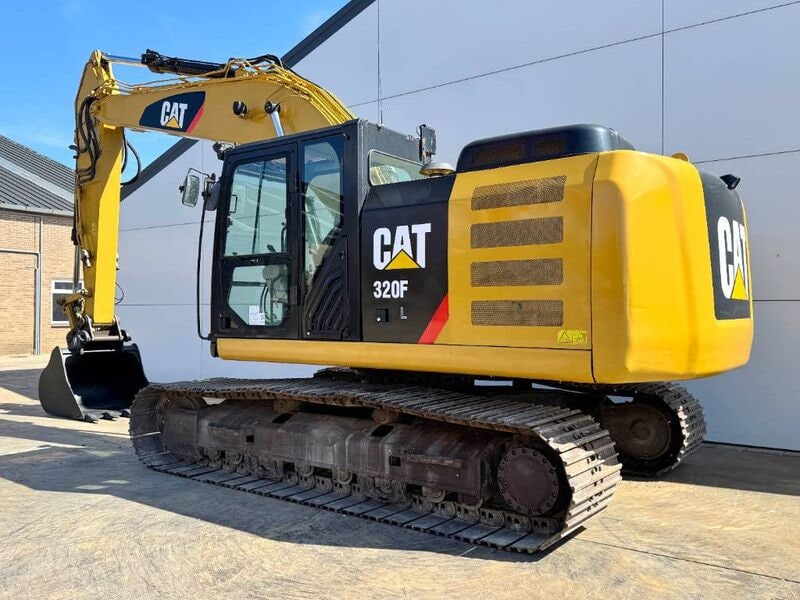 2017 Caterpillar 320FL Crawler Excavator 2017 Caterpillar 320FL Crawler Excavator