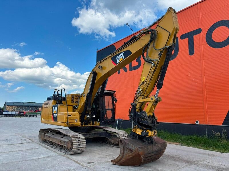 2017 Caterpillar 326FL Crawler Excavator 2017 Caterpillar 326FL Crawler Excavator