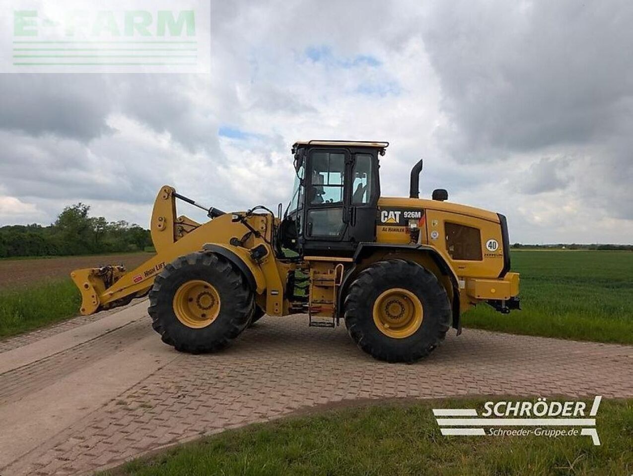 2017 Caterpillar 926M Mini Excavator 2017 Caterpillar 926M Mini Excavator