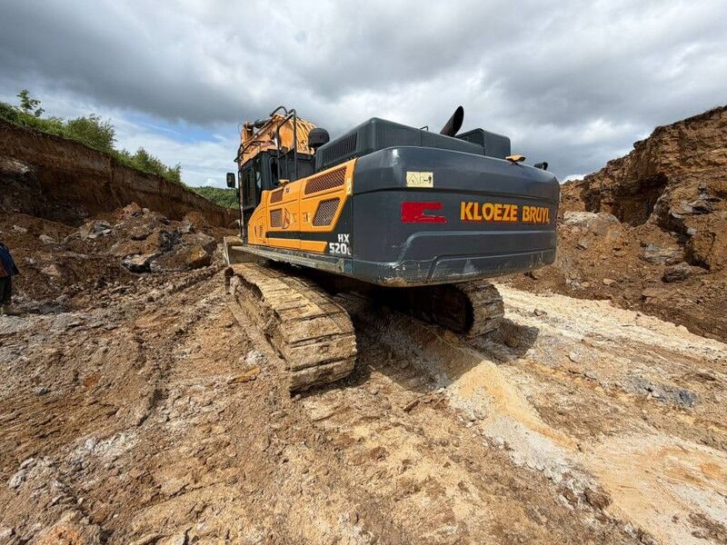 2017 Hyundai HX520L Crawler Excavator