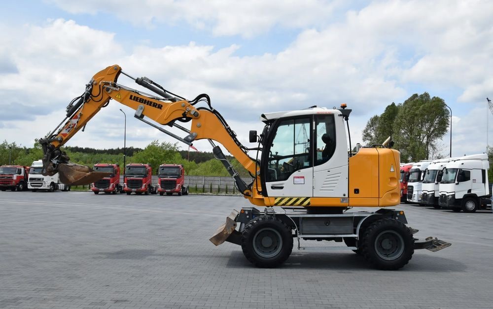 2017 Liebherr A 910 Wheel Excavator 2017 Liebherr A 910 Wheel Excavator