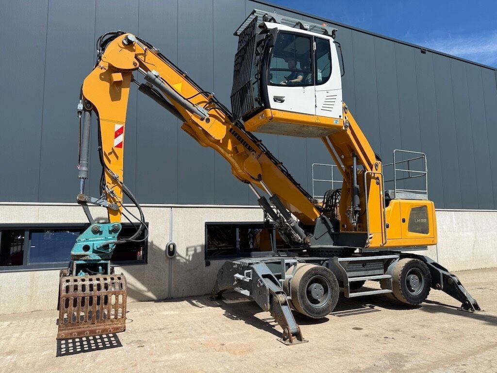 2017 Liebherr LH22 M Material Handler 2017 Liebherr LH22 M Material Handler