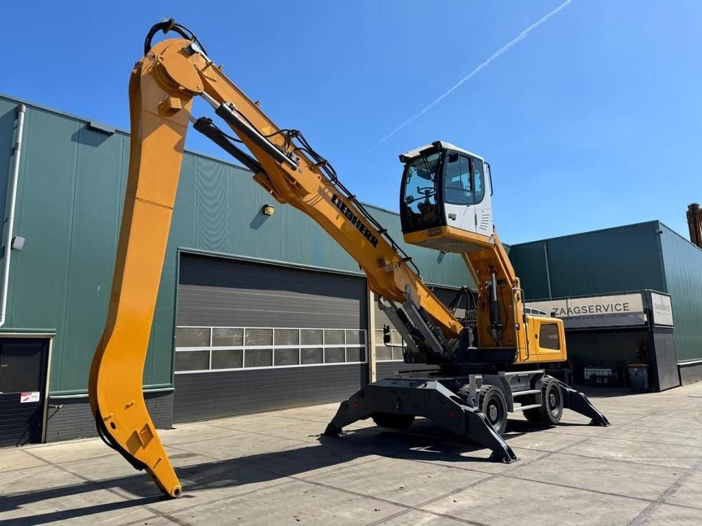 2017 Liebherr LH30 M Material Handler