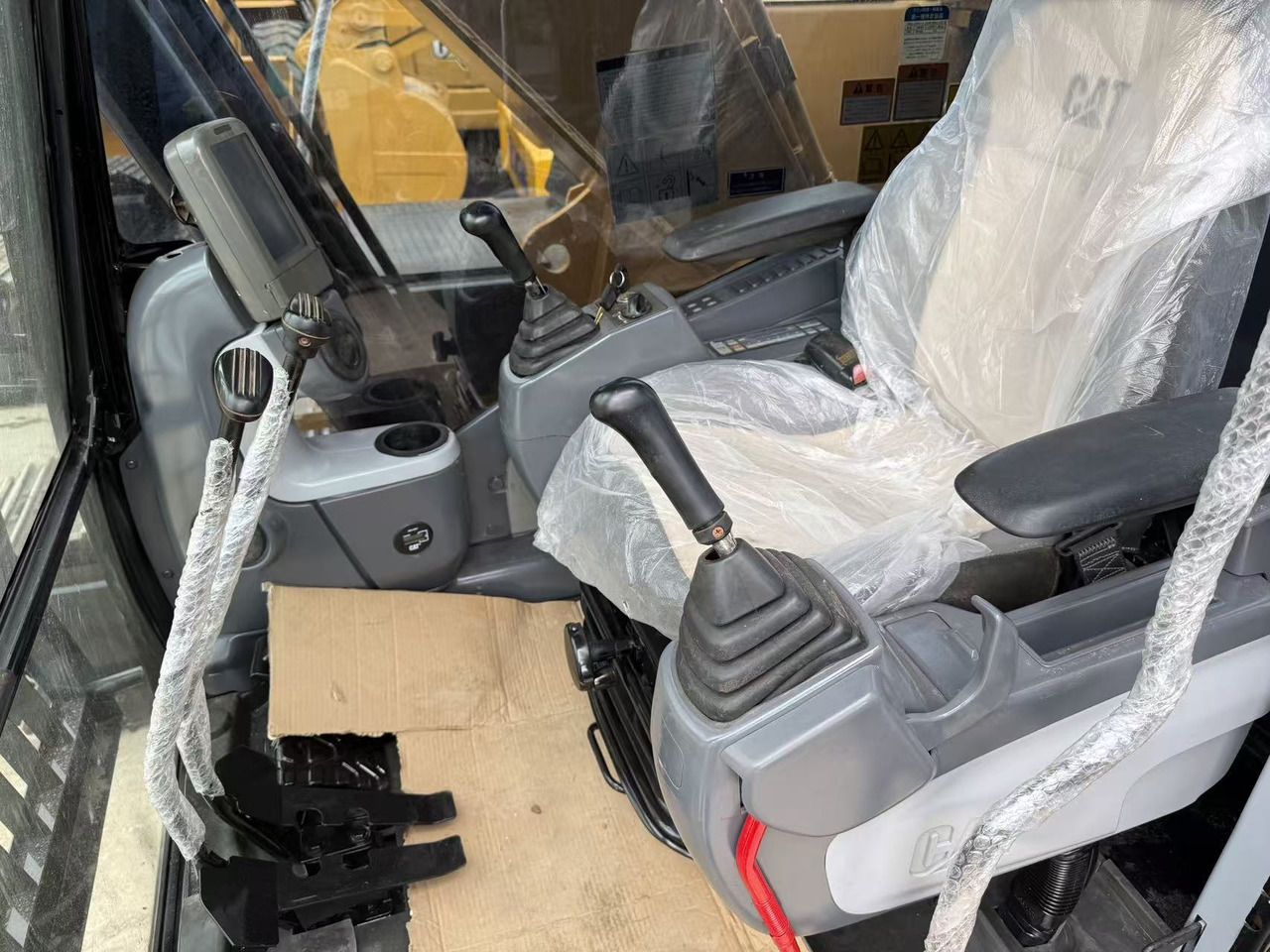 2018 Caterpillar 320D2L Crawler Excavator