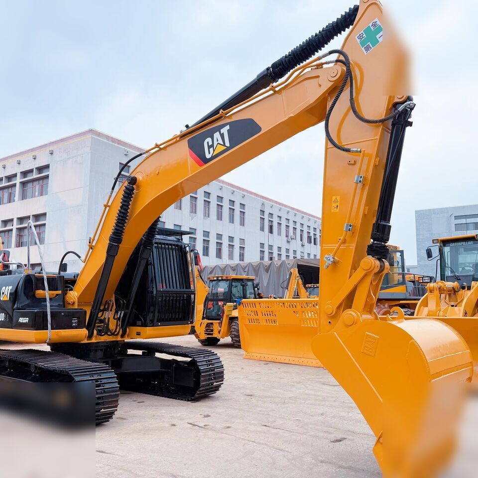 2018 Caterpillar 320D2L Crawler Excavator