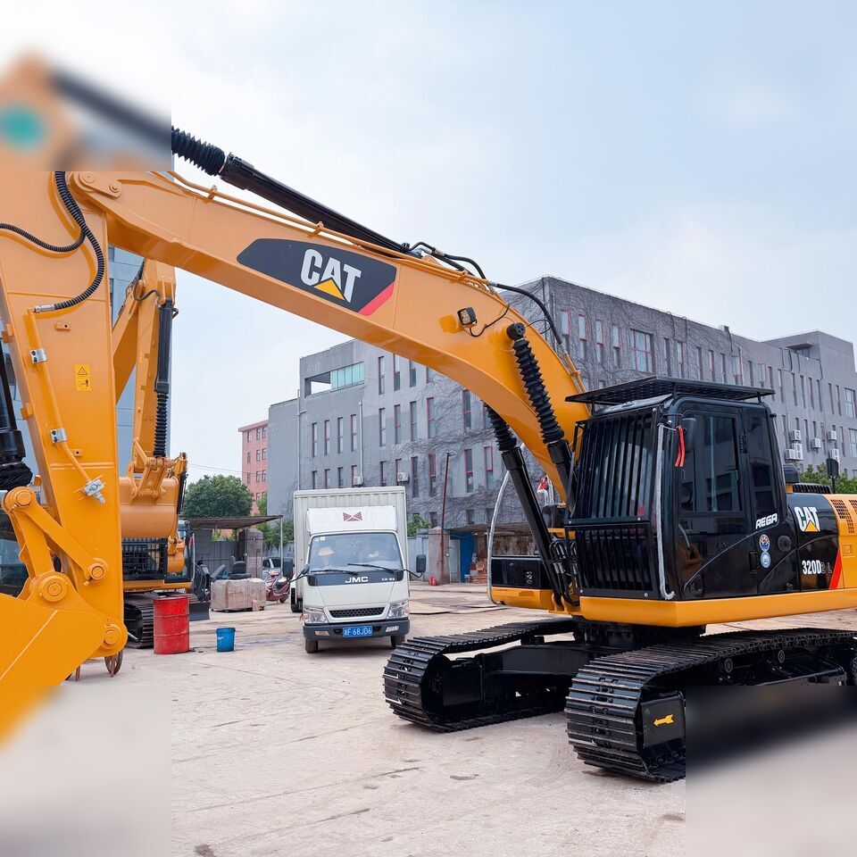2018 Caterpillar 320D2L Crawler Excavator