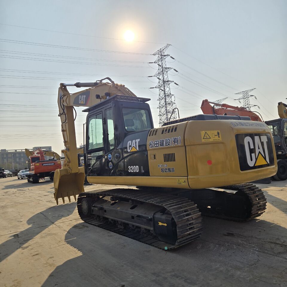 2018 Caterpillar 320DL Crawler Excavator 2018 Caterpillar 320DL Crawler Excavator