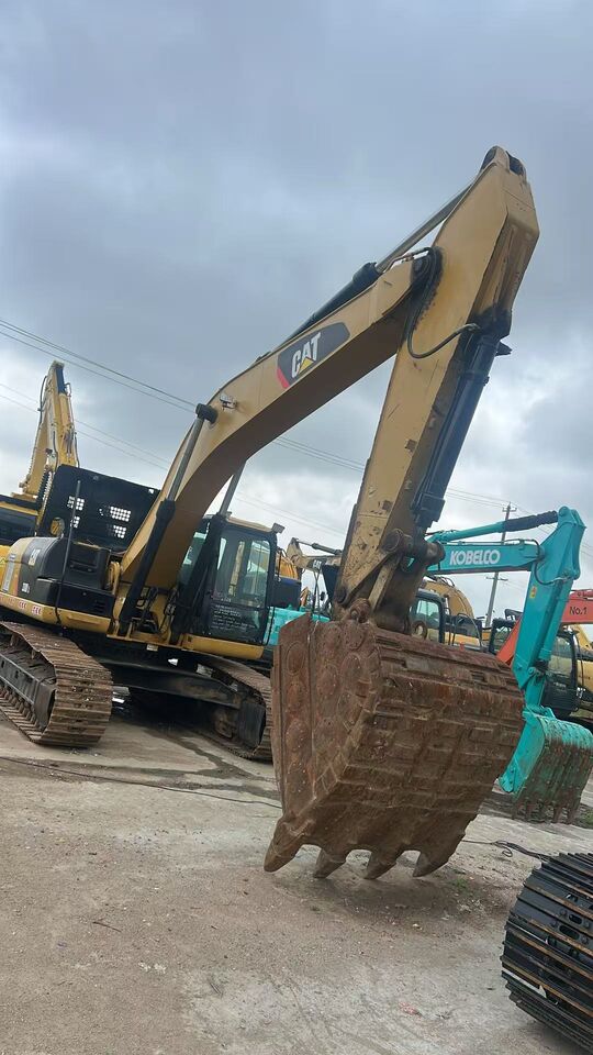 2018 Caterpillar 330D2L Crawler Excavator 2018 Caterpillar 330D2L Crawler Excavator