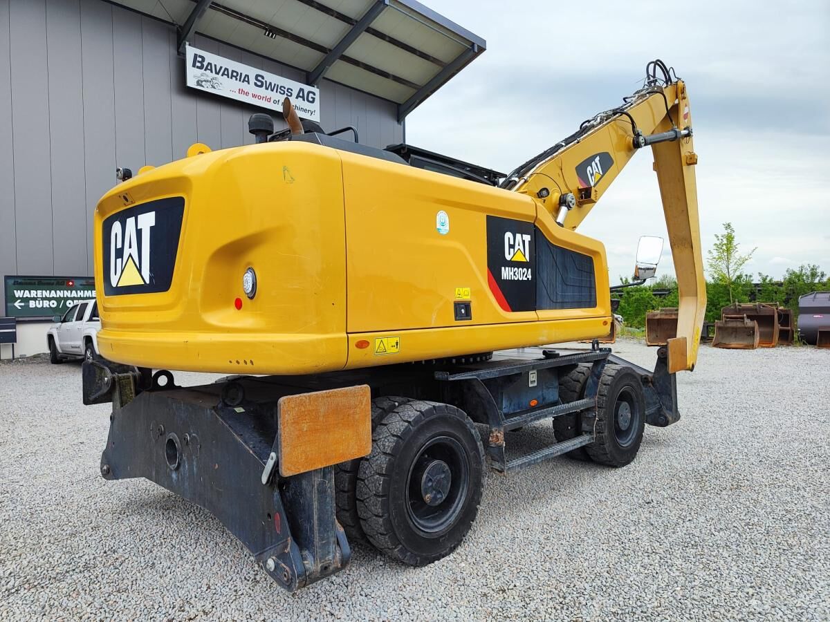 2018 Caterpillar MH3024 Material Handler