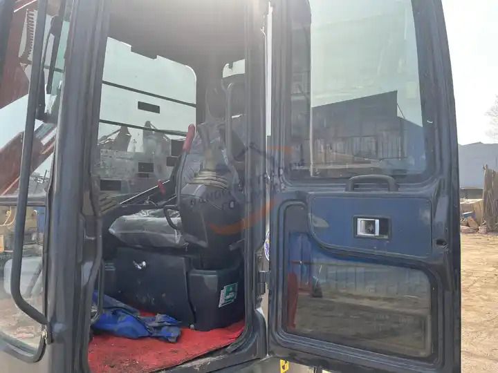 2018 Hitachi ZX55UR mini excavator cab interior view 2018 Hitachi ZX55UR mini excavator cab interior view