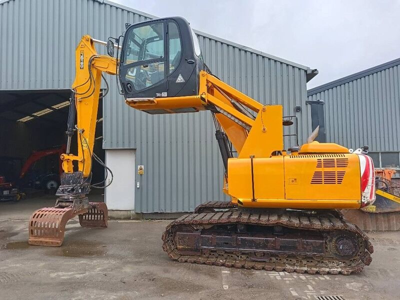 2018 JCB JS160HR Material Handler