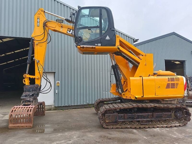 2018 JCB JS160HR Material Handler