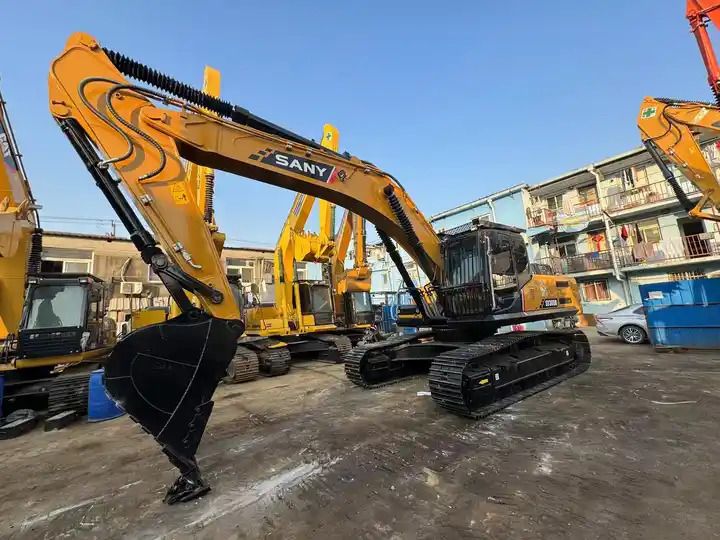 2018 Sany 365H crawler excavator, side profile view 2018 Sany 365H crawler excavator, side profile view