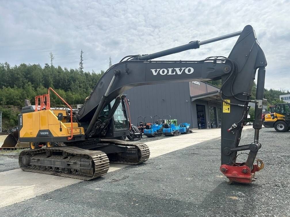 2018 Volvo EC300ENL Crawler Excavator 2018 Volvo EC300ENL Crawler Excavator