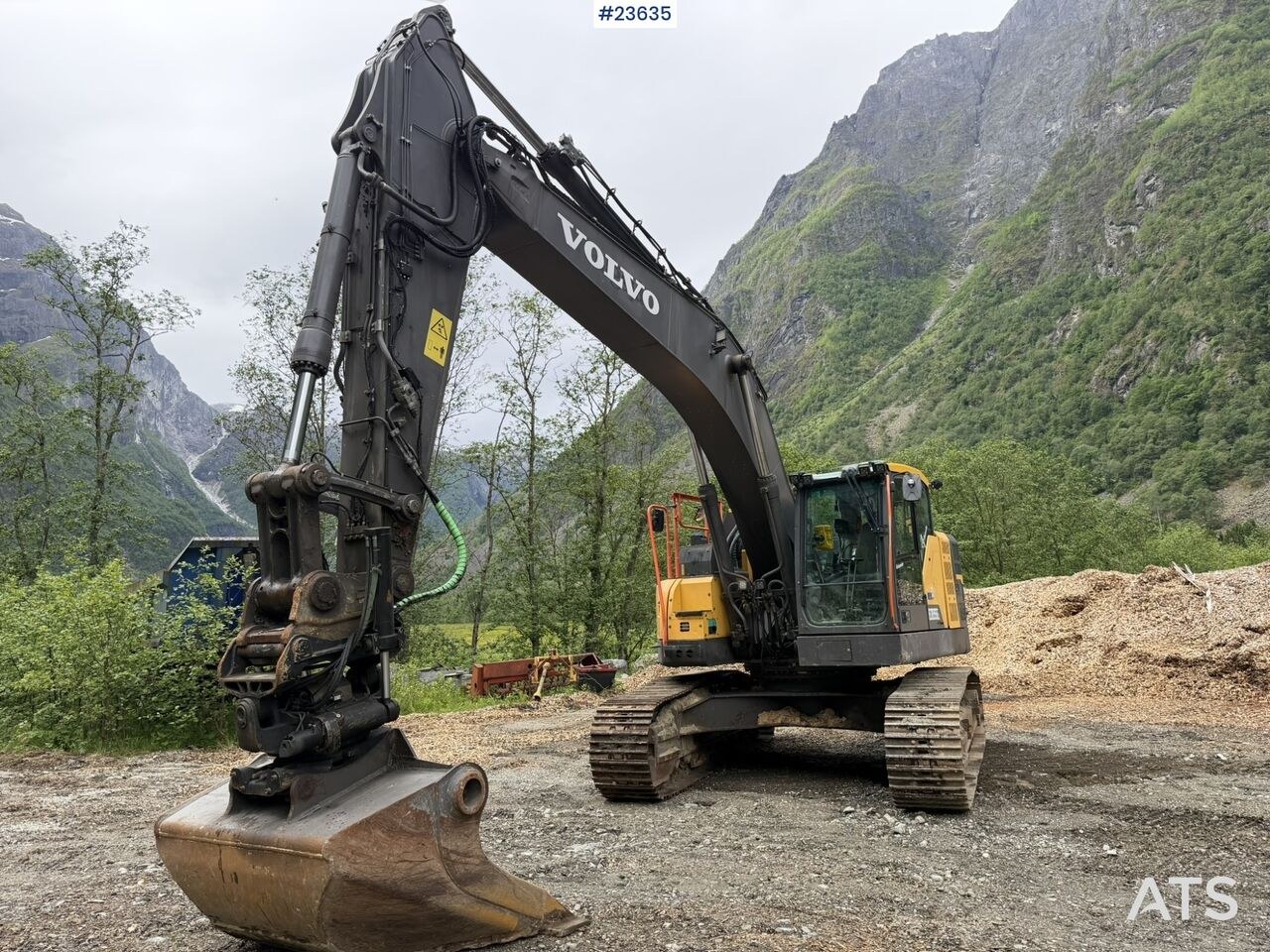2018 Volvo ECR355EL Crawler Excavator 2018 Volvo ECR355EL Crawler Excavator