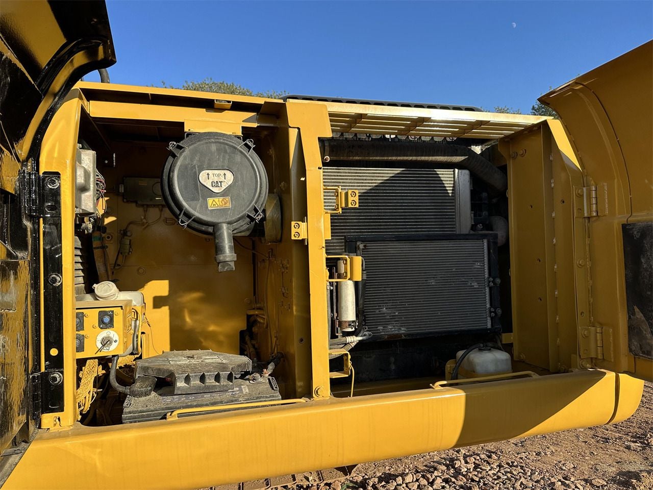 2019 Caterpillar 320DL Crawler Excavator 2019 Caterpillar 320DL Crawler Excavator
