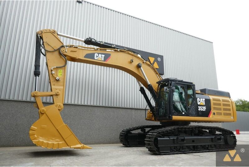 2019 Caterpillar 352F Crawler Excavator