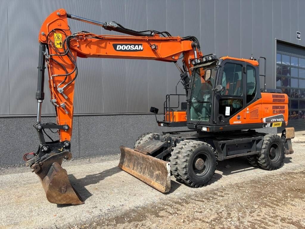 2019 Doosan DX140W-5 Wheel Excavator