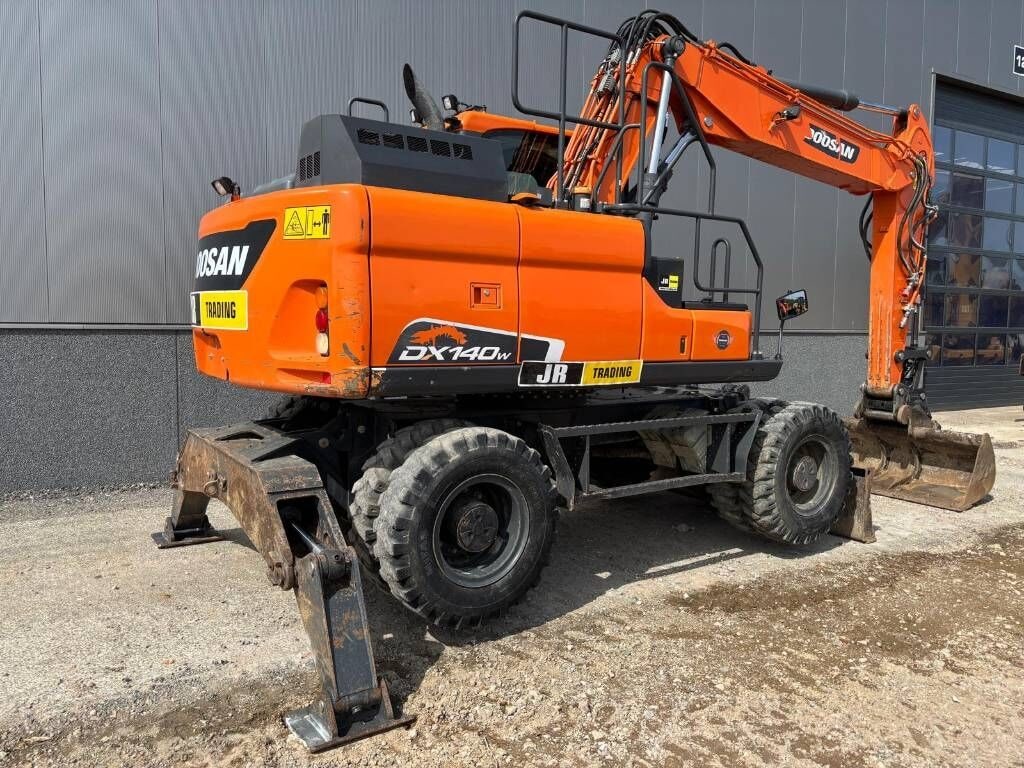 2019 Doosan DX140W-5 Wheel Excavator