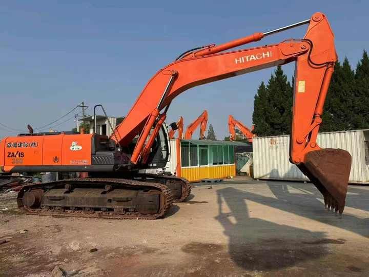2019 Hitachi Zaxis 350 crawler excavator, side view 2019 Hitachi Zaxis 350 crawler excavator, side view