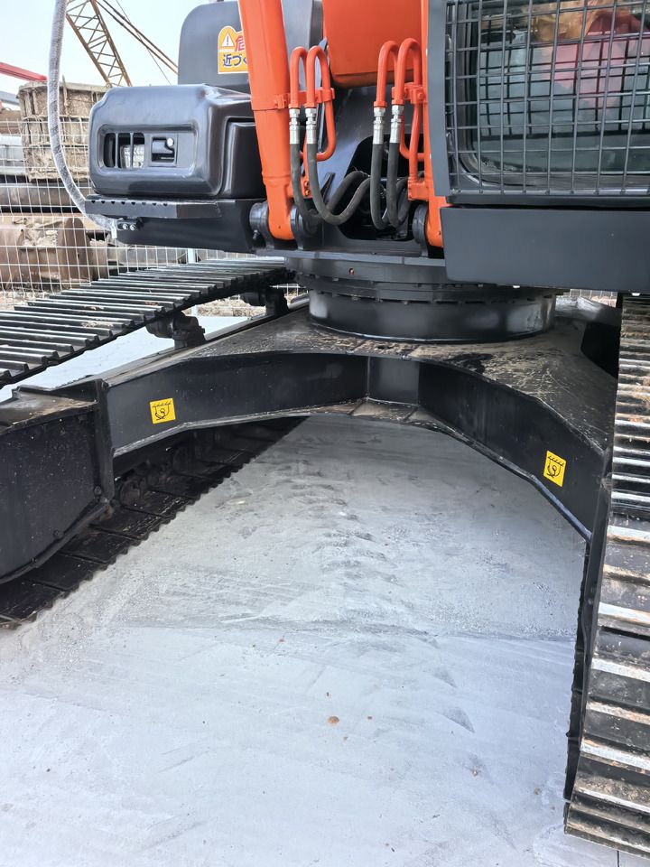 2019 Hitachi ZX210LC Crawler Excavator 2019 Hitachi ZX210LC Crawler Excavator