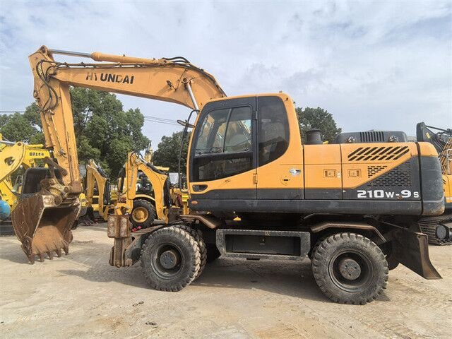 2019 Hyundai R210W-9S Wheel Excavator 2019 Hyundai R210W-9S Wheel Excavator