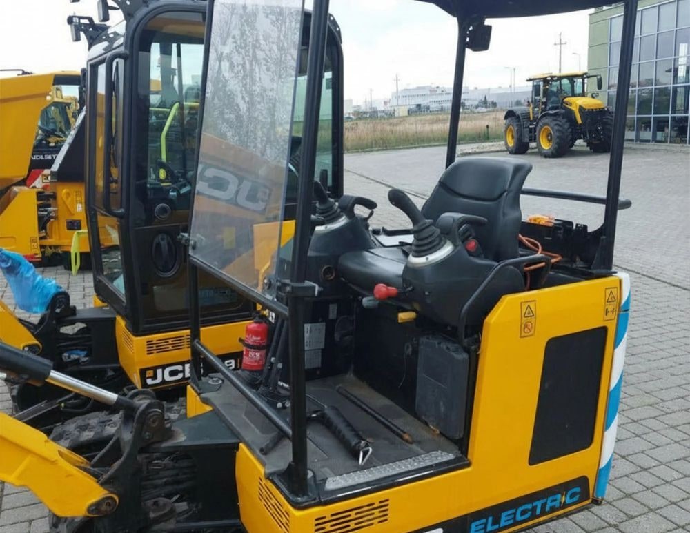 2019 JCB 19C-1E Crawler Excavator 2019 JCB 19C-1E Crawler Excavator
