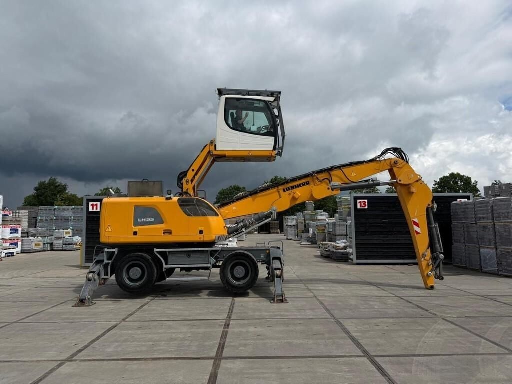 2019 Liebherr LH22M Material Handler