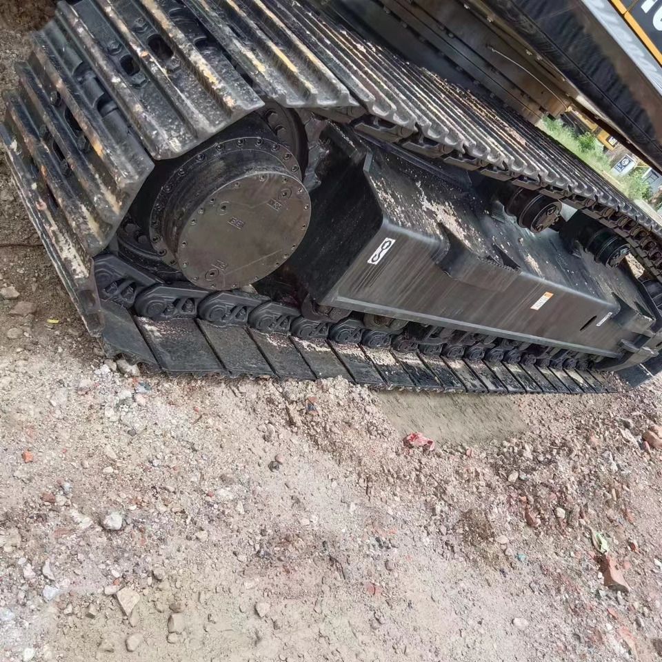 2019 Sany SY305 crawler excavator track assembly detail 2019 Sany SY305 crawler excavator track assembly detail