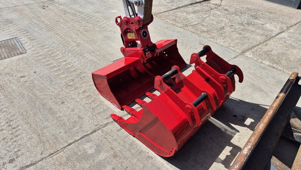 2019 Takeuchi TB235-2 Mini Excavator 2019 Takeuchi TB235-2 Mini Excavator