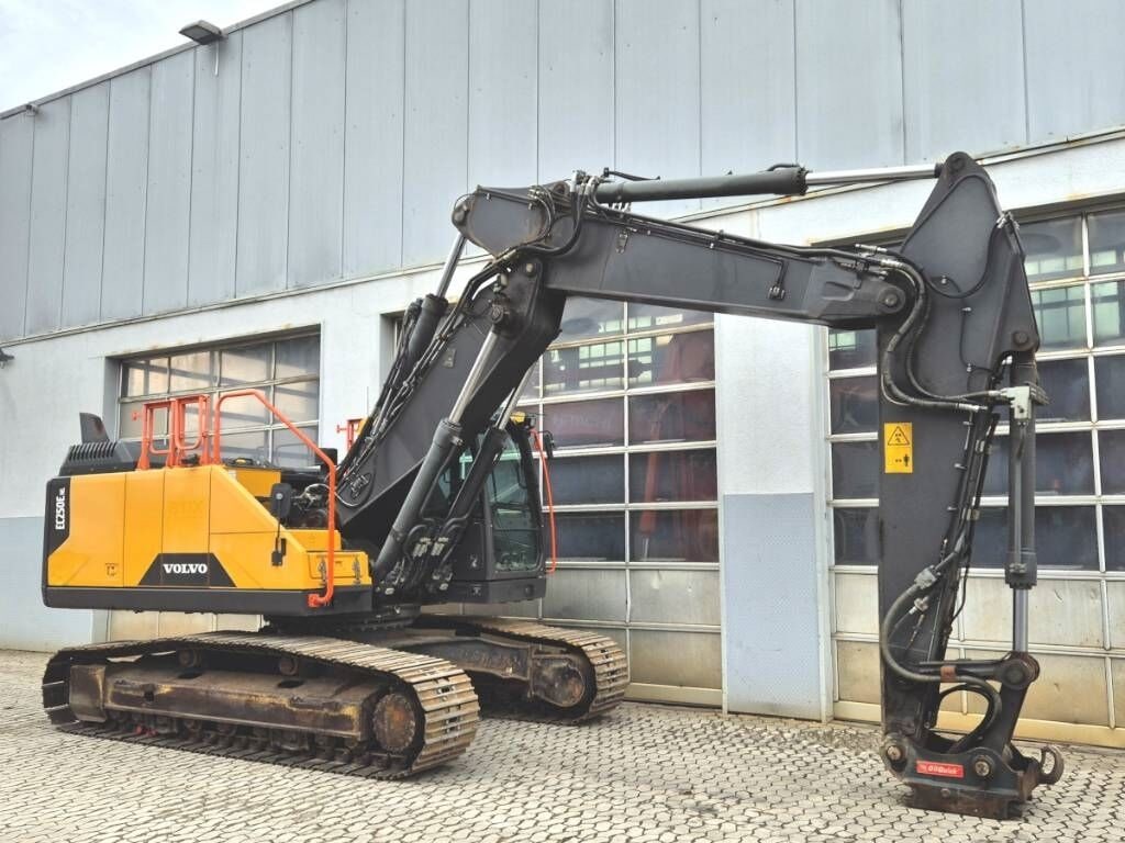 2019 Volvo EC250ENL Crawler Excavator 2019 Volvo EC250ENL Crawler Excavator