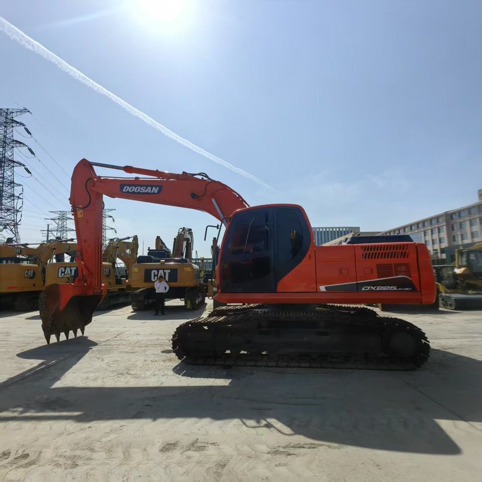 2020 Doosan DX225LCA Crawler Excavator 2020 Doosan DX225LCA Crawler Excavator