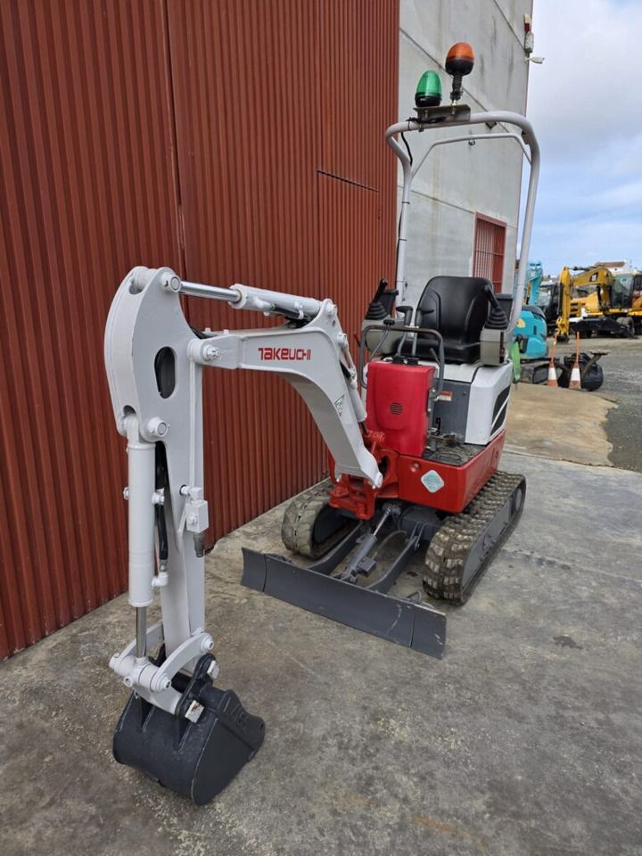 2020 Takeuchi TB210R Mini Excavator 2020 Takeuchi TB210R Mini Excavator